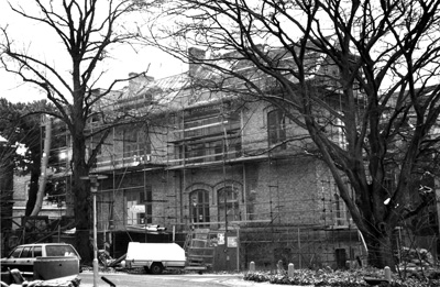 Kirurgens annex renoveras 7